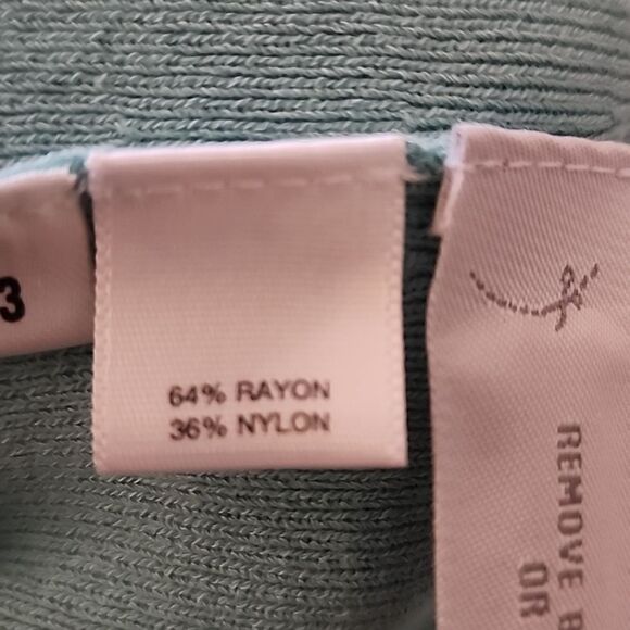 Ann Taylor Loft V-neck Top NWT - Picture 8 of 9